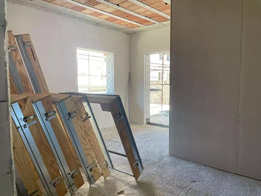 Immagine 2 di Appartamento in affitto  in Via R.Fucini  a Mondragone