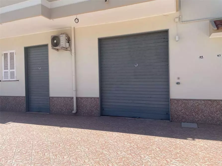 Immagine 5 di Negozio in affitto  in Via Padule 85 a Mondragone