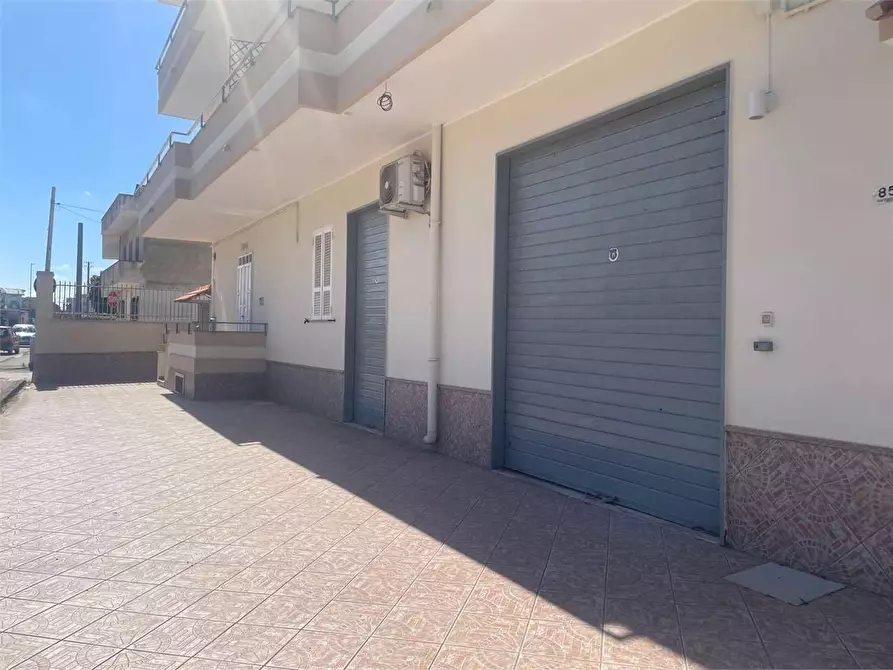 Immagine 8 di Negozio in affitto  in Via Padule 85 a Mondragone