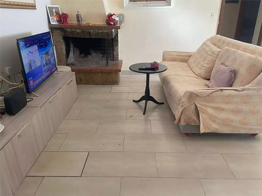 Immagine 12 di Appartamento in vendita  in Via S. Razzino a Mondragone