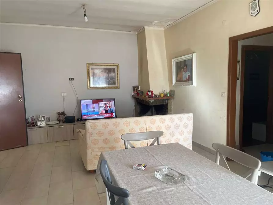 Immagine 21 di Appartamento in vendita  in Via S. Razzino a Mondragone