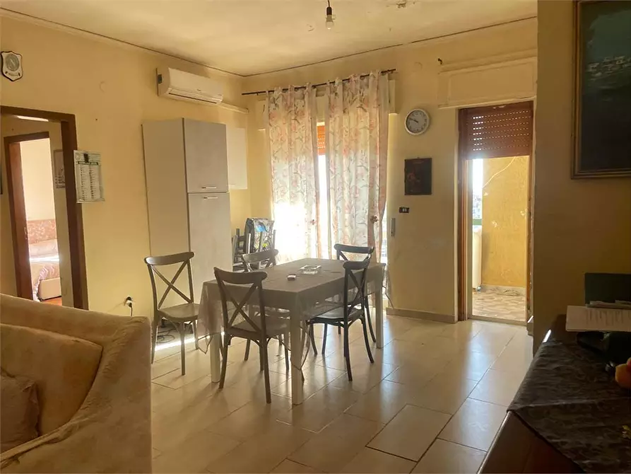 Immagine 2 di Appartamento in vendita  in Via S. Razzino a Mondragone