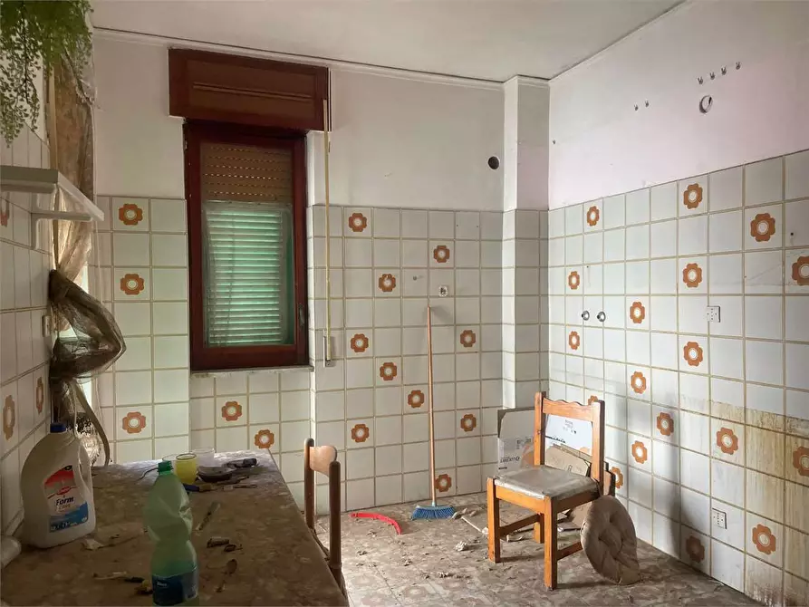 Immagine 19 di Appartamento in vendita  in Via Como  64 a Mondragone