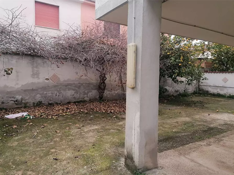 Immagine 11 di Villa in vendita  in Via Brunelleschi  a Castel Volturno