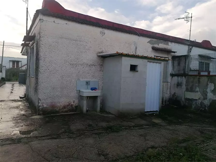 Immagine 12 di Villa in vendita  in Via Brunelleschi  a Castel Volturno