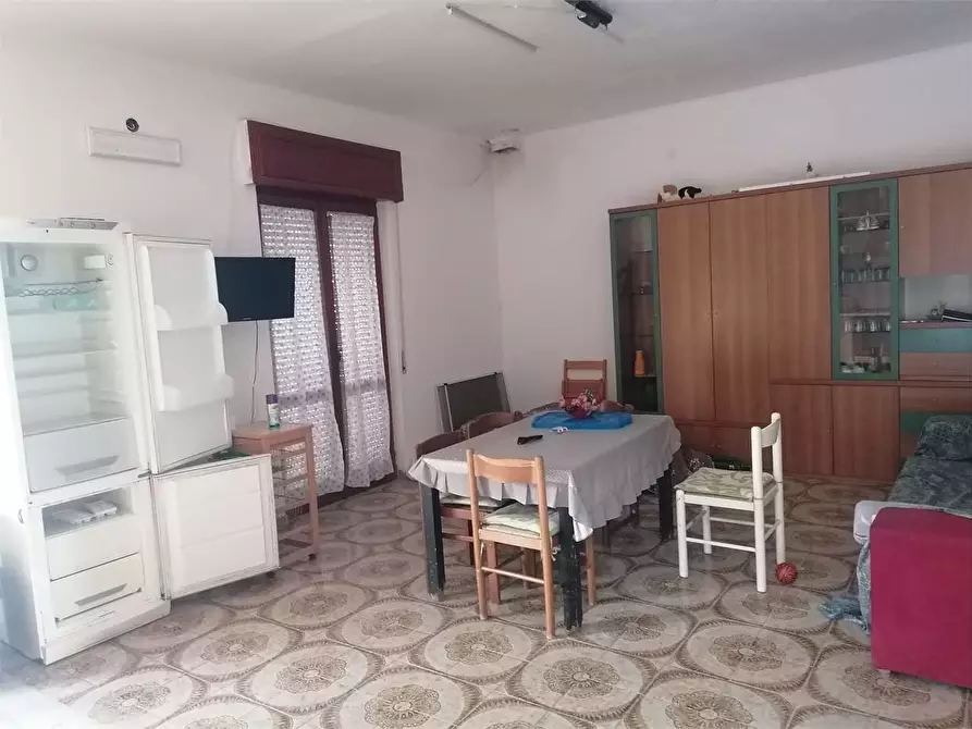 Immagine 3 di Villa in vendita  in Via Brunelleschi  a Castel Volturno