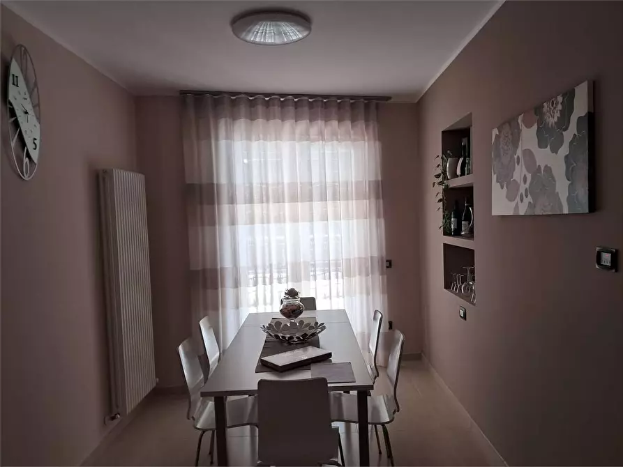 Immagine 3 di Stabile in vendita  in Via Delle Acacie a Calvi Risorta