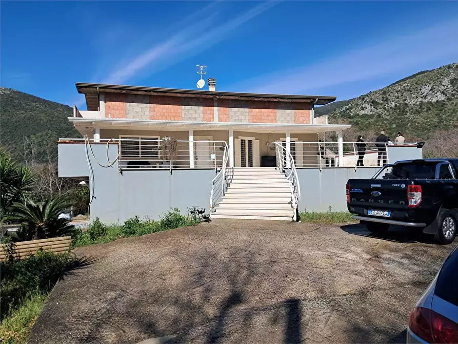 Immagine 16 di Stabile in vendita  in Via Delle Acacie a Calvi Risorta