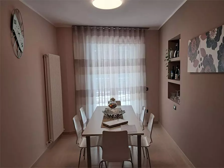 Immagine 7 di Stabile in vendita  in Via Delle Acacie a Calvi Risorta