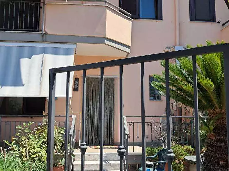 Immagine 28 di Villa in vendita  in Via Delle Armi Bianche a Sparanise