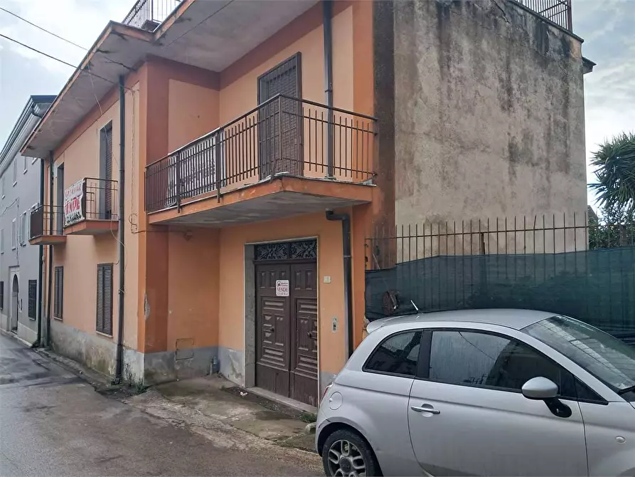 Immagine 28 di Stabile in vendita  a Sparanise