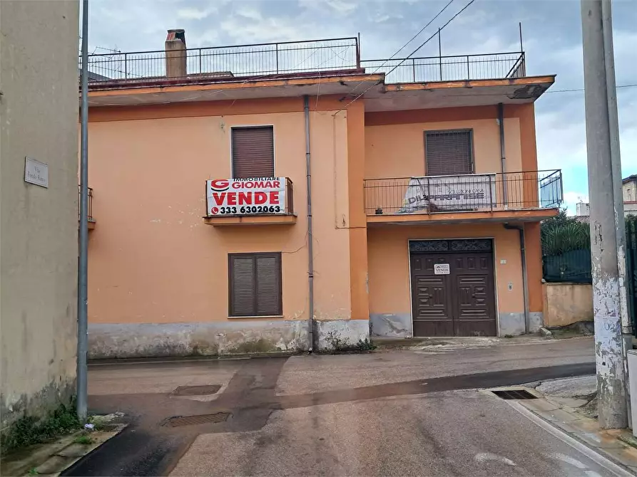 Immagine 27 di Stabile in vendita  a Sparanise