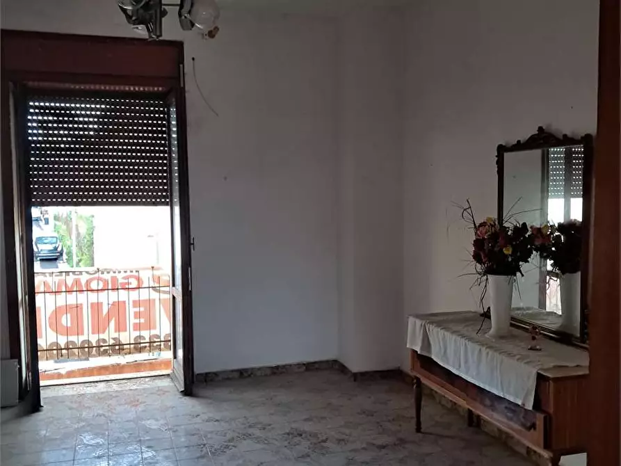 Immagine 7 di Stabile in vendita  a Sparanise