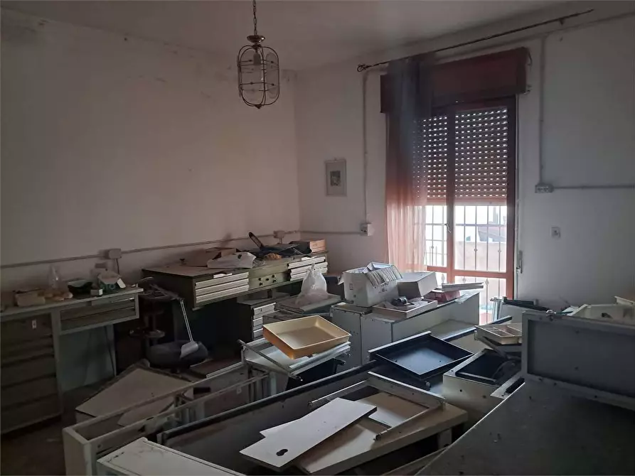 Immagine 20 di Stabile in vendita  a Sparanise