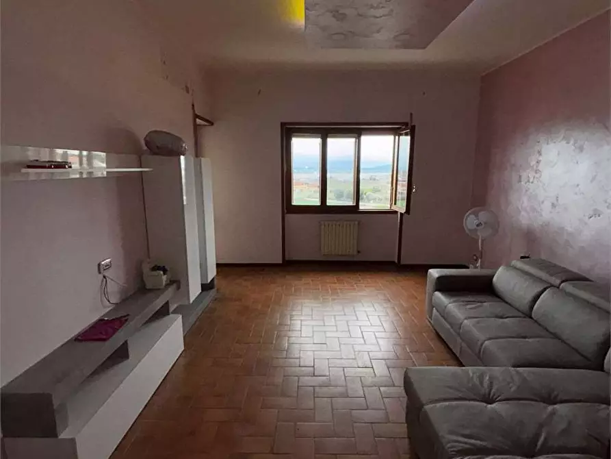 Immagine 2 di Appartamento in vendita  a Sparanise