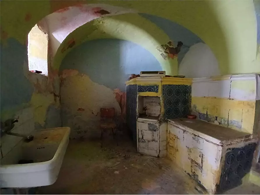 Immagine 10 di Casa indipendente in vendita  a Villafranca Sicula