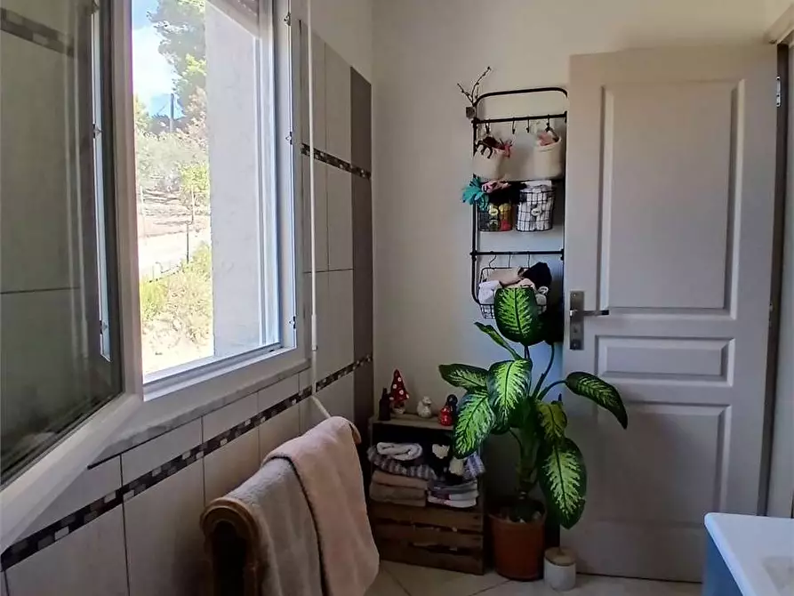 Immagine 57 di Villa in vendita  a Alessandria Della Rocca