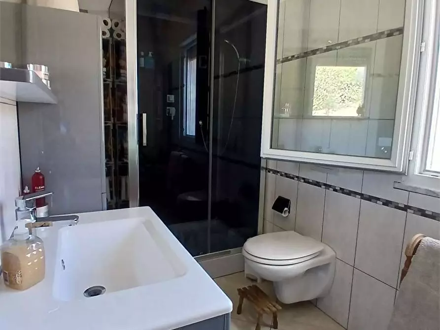 Immagine 59 di Villa in vendita  a Alessandria Della Rocca