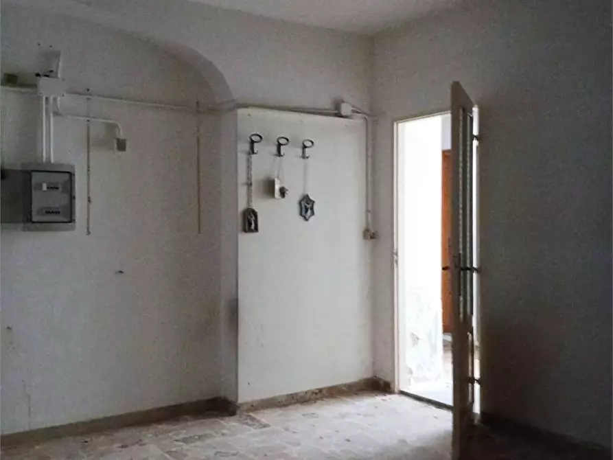 Immagine 4 di Magazzino in vendita  in via F.Crispi 78 a Calamonaci