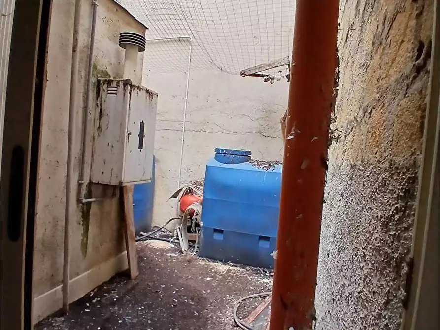 Immagine 15 di Magazzino in vendita  in via F.Crispi 78 a Calamonaci