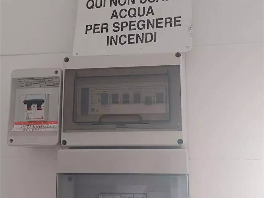 Immagine 29 di Magazzino in vendita  in via F.Crispi 78 a Calamonaci