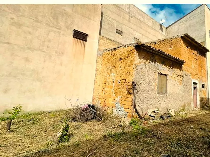 Immagine 4 di Rustico / casale in vendita  a Calamonaci
