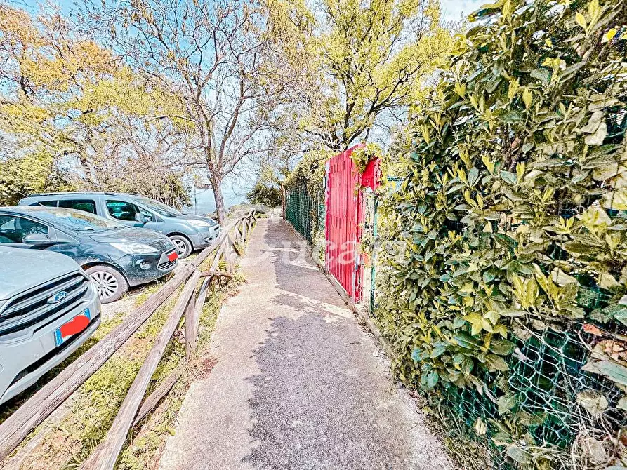 Immagine 36 di Villa in vendita  in Largo Dei Furii a Monte Porzio Catone