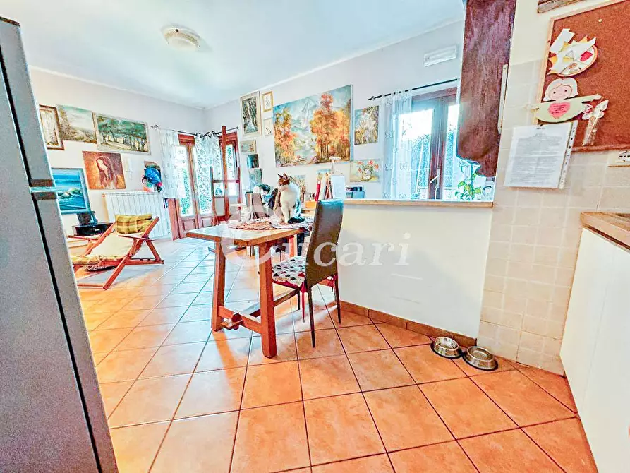 Immagine 12 di Villa in vendita  in Largo Dei Furii a Monte Porzio Catone