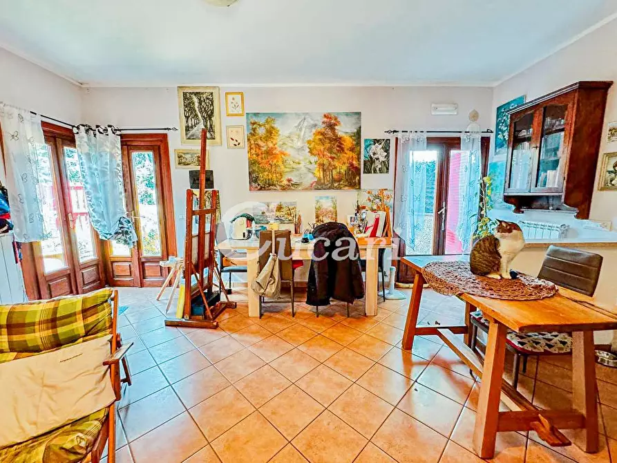 Immagine 3 di Villa in vendita  in Largo Dei Furii a Monte Porzio Catone