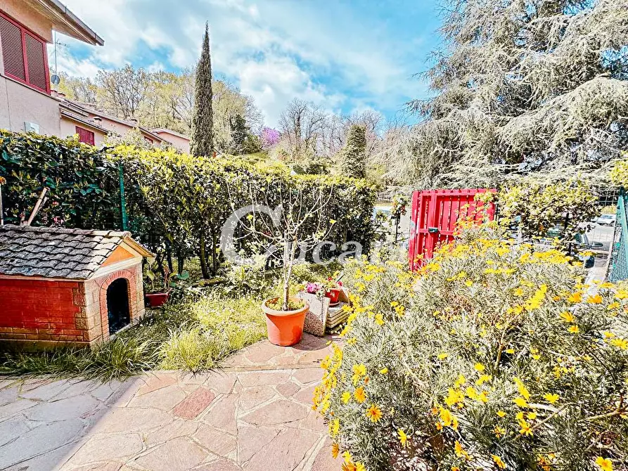 Immagine 27 di Villa in vendita  in Largo Dei Furii a Monte Porzio Catone