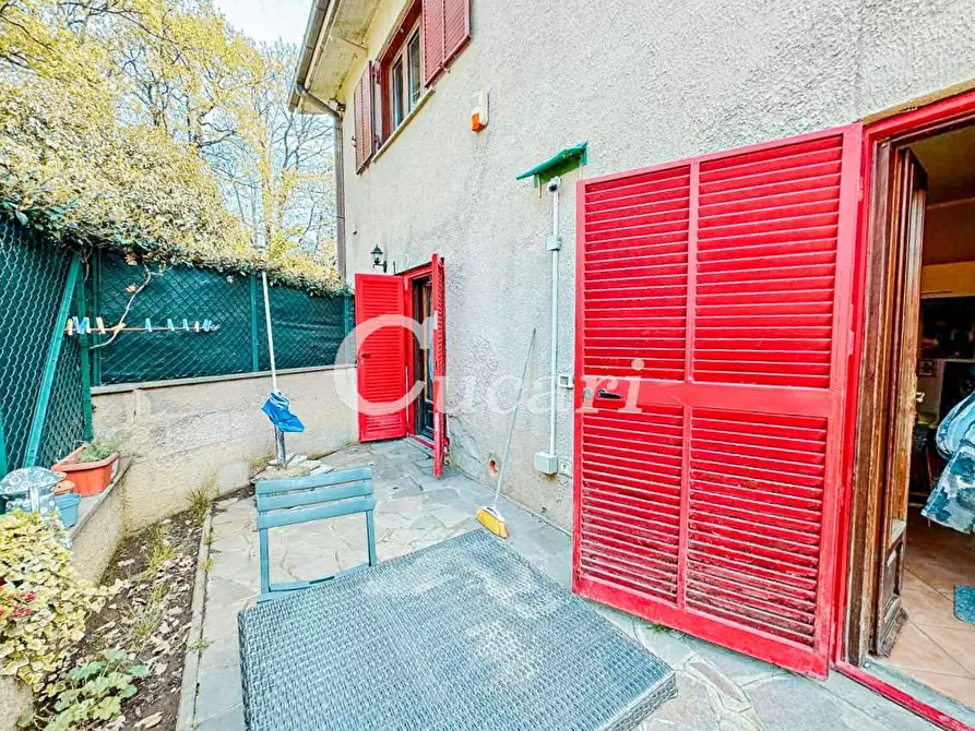 Immagine 39 di Villa in vendita  in Largo Dei Furii a Monte Porzio Catone