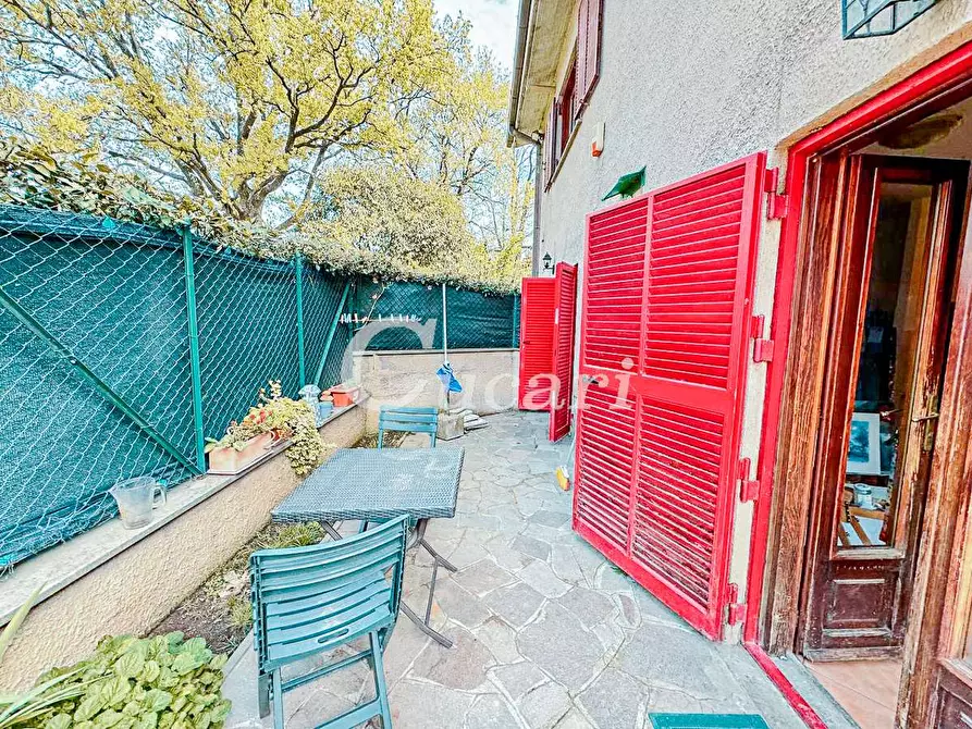 Immagine 31 di Villa in vendita  in Largo Dei Furii a Monte Porzio Catone