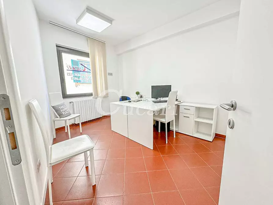 Immagine 1 di Ufficio in affitto  in via Marcantonio Colonna a Frascati