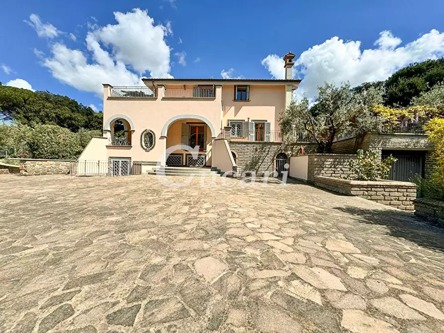 Immagine 1 di Villa in affitto  in via Ercole Consalvi a Frascati