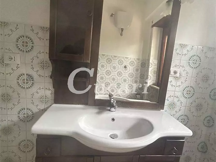 Immagine 15 di Bilocale in affitto  in via colle pizzuto a Frascati