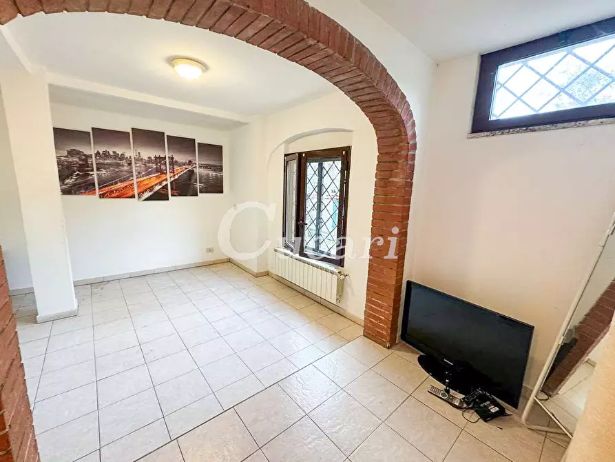Immagine 23 di Bilocale in affitto  in via delle perazzeta a Frascati