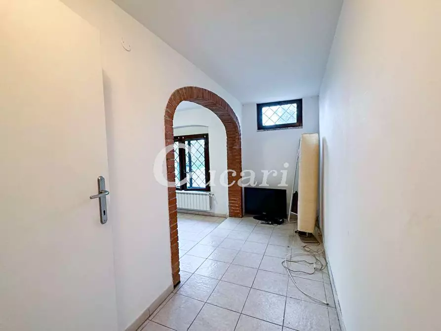 Immagine 24 di Bilocale in affitto  in via delle perazzeta a Frascati