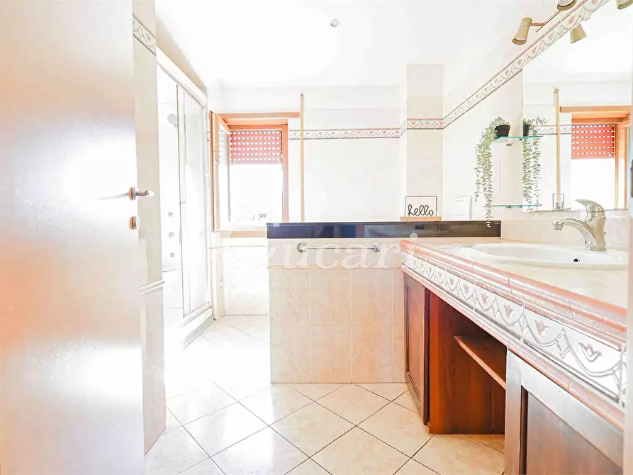 Immagine 12 di Trilocale in vendita  in via giuseppe verdi a Marino