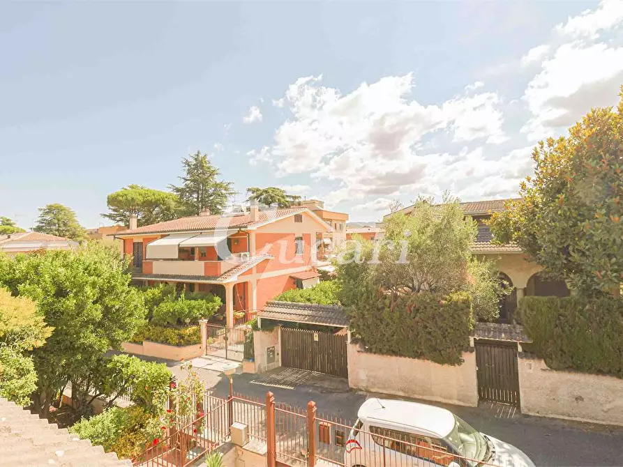 Immagine 30 di Trilocale in vendita  in via giuseppe verdi a Marino