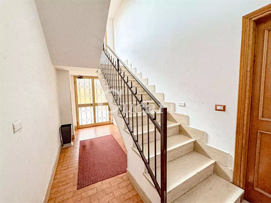 Immagine 8 di Trilocale in vendita  in via castelbellinio a Roma