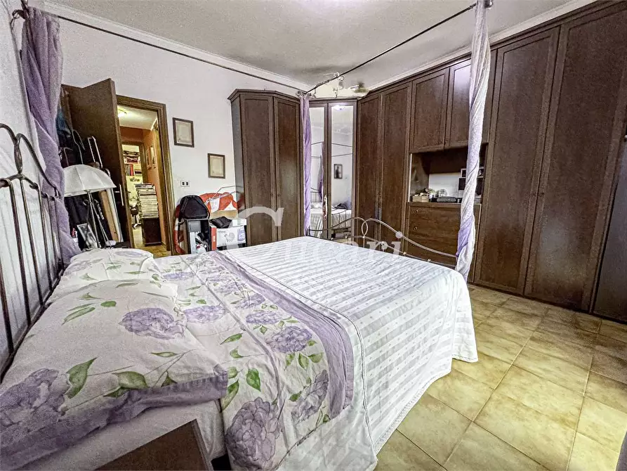 Immagine 15 di Trilocale in vendita  in via castelbellinio a Roma