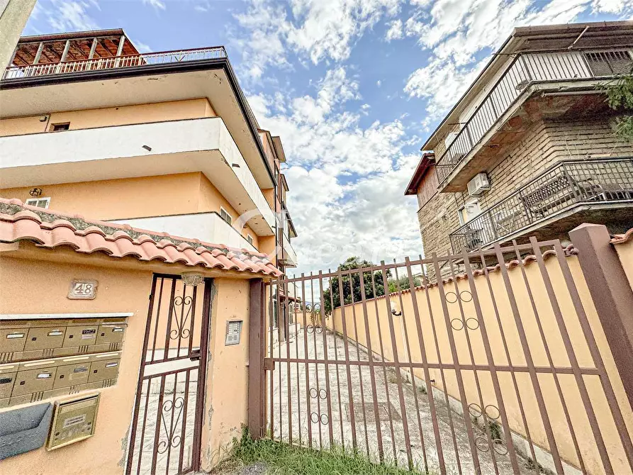 Immagine 29 di Trilocale in vendita  in via castelbellinio a Roma