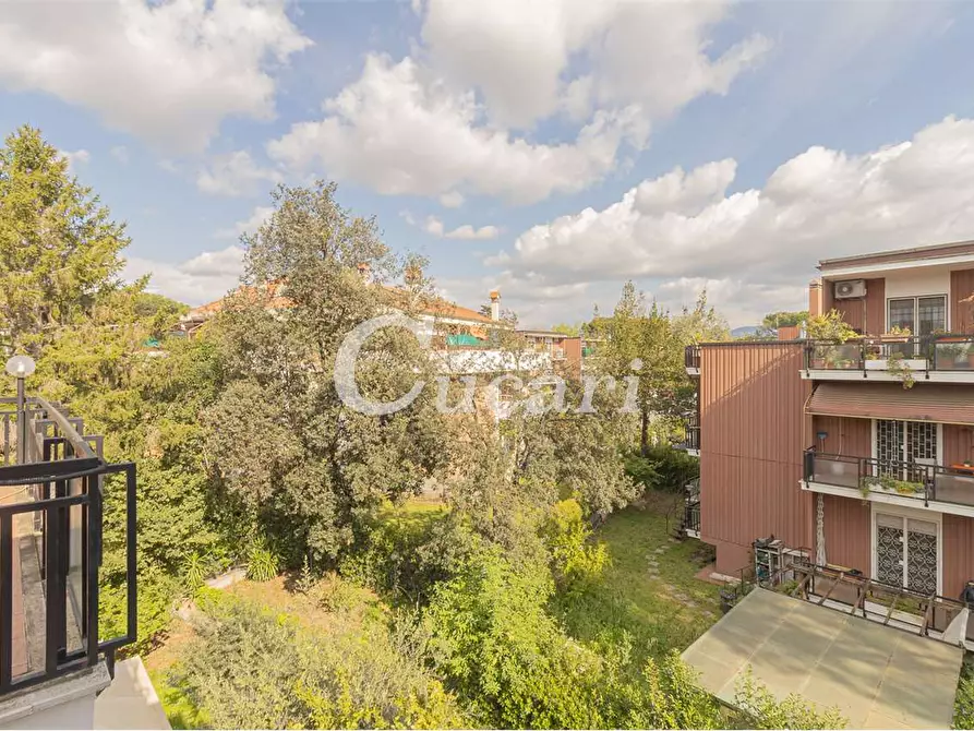 Immagine 5 di Quadrilocale in vendita  in Via Gravina di Puglia a Roma