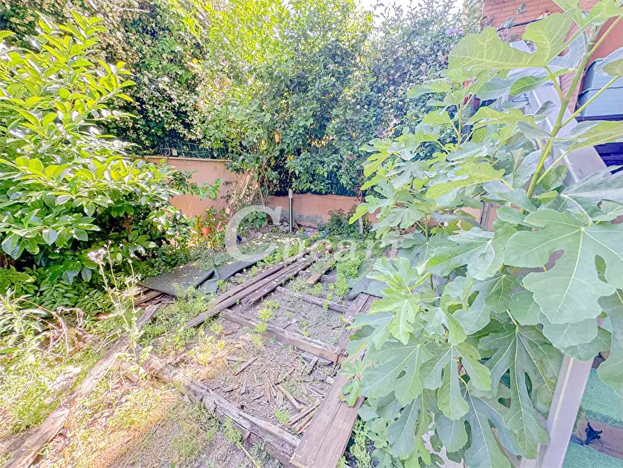 Immagine 42 di Appartamento in vendita  in via ignazio scimmonelli a Roma