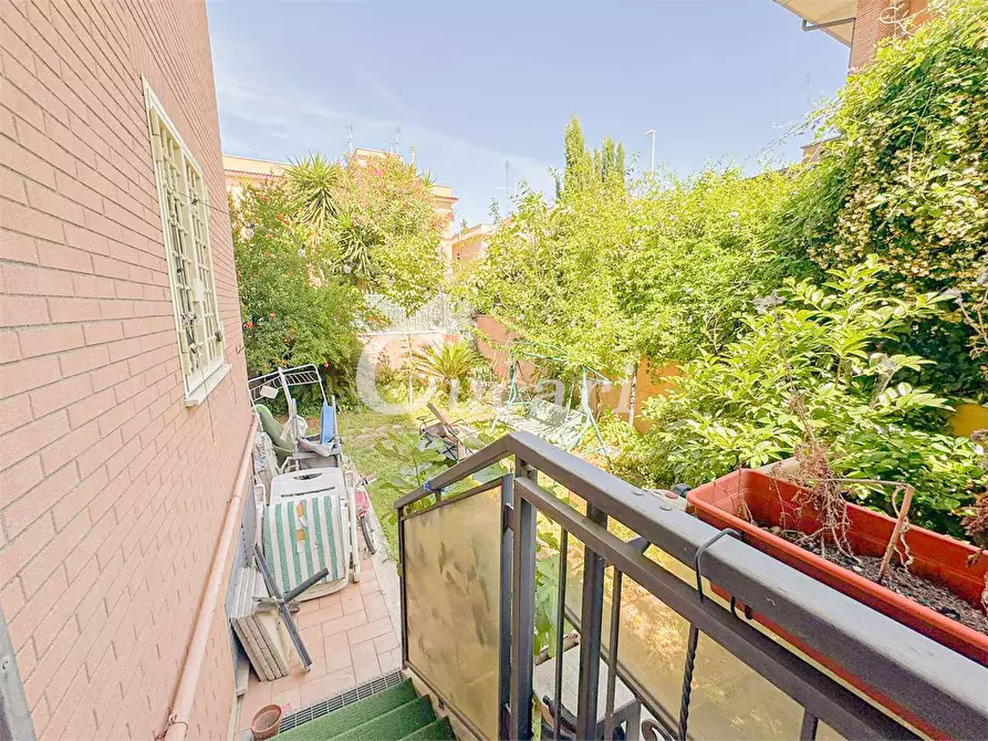 Immagine 45 di Appartamento in vendita  in via ignazio scimmonelli a Roma