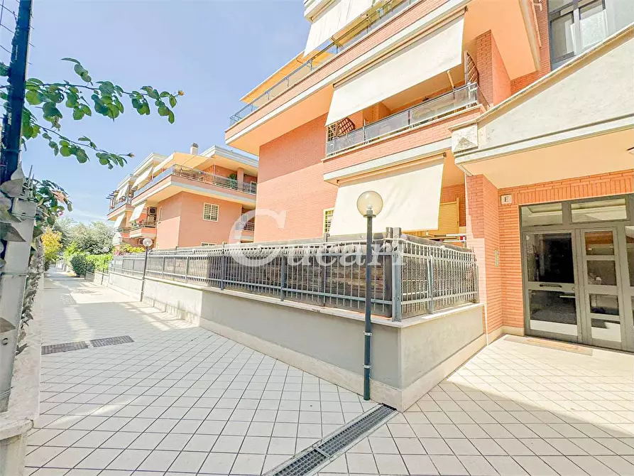 Immagine 6 di Appartamento in vendita  in via ignazio scimmonelli a Roma