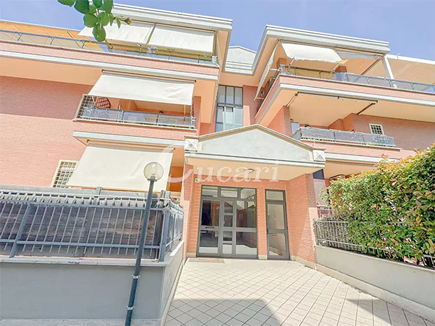 Immagine 7 di Appartamento in vendita  in via ignazio scimmonelli a Roma