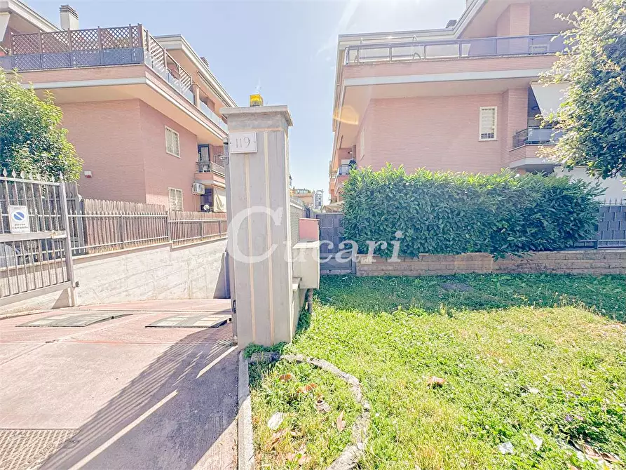 Immagine 59 di Appartamento in vendita  in via ignazio scimmonelli a Roma