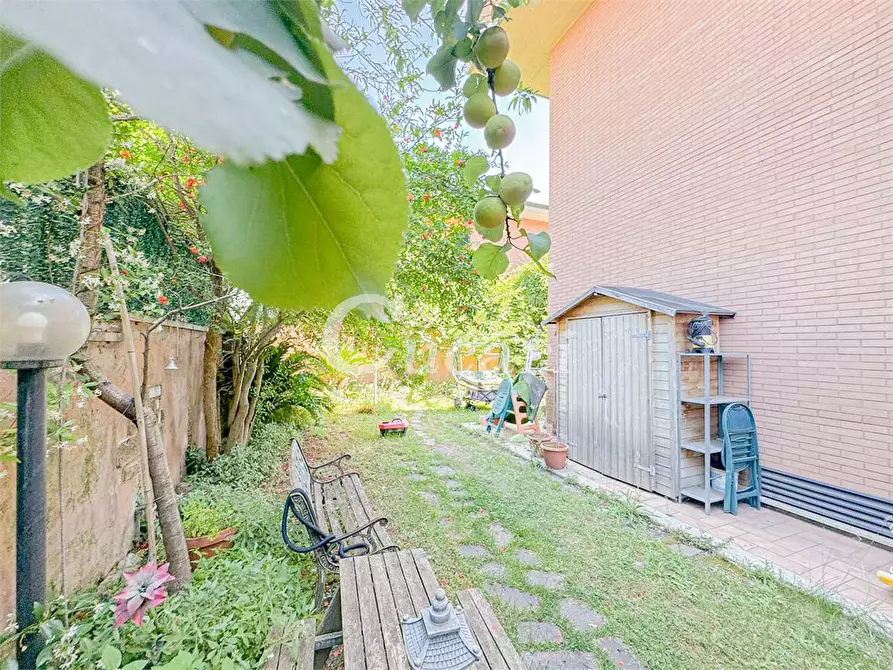 Immagine 61 di Appartamento in vendita  in via ignazio scimmonelli a Roma