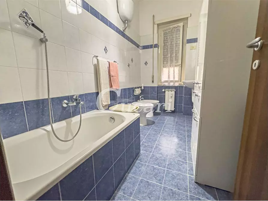 Immagine 19 di Appartamento in vendita  in viale del lavoro 108 a Ciampino